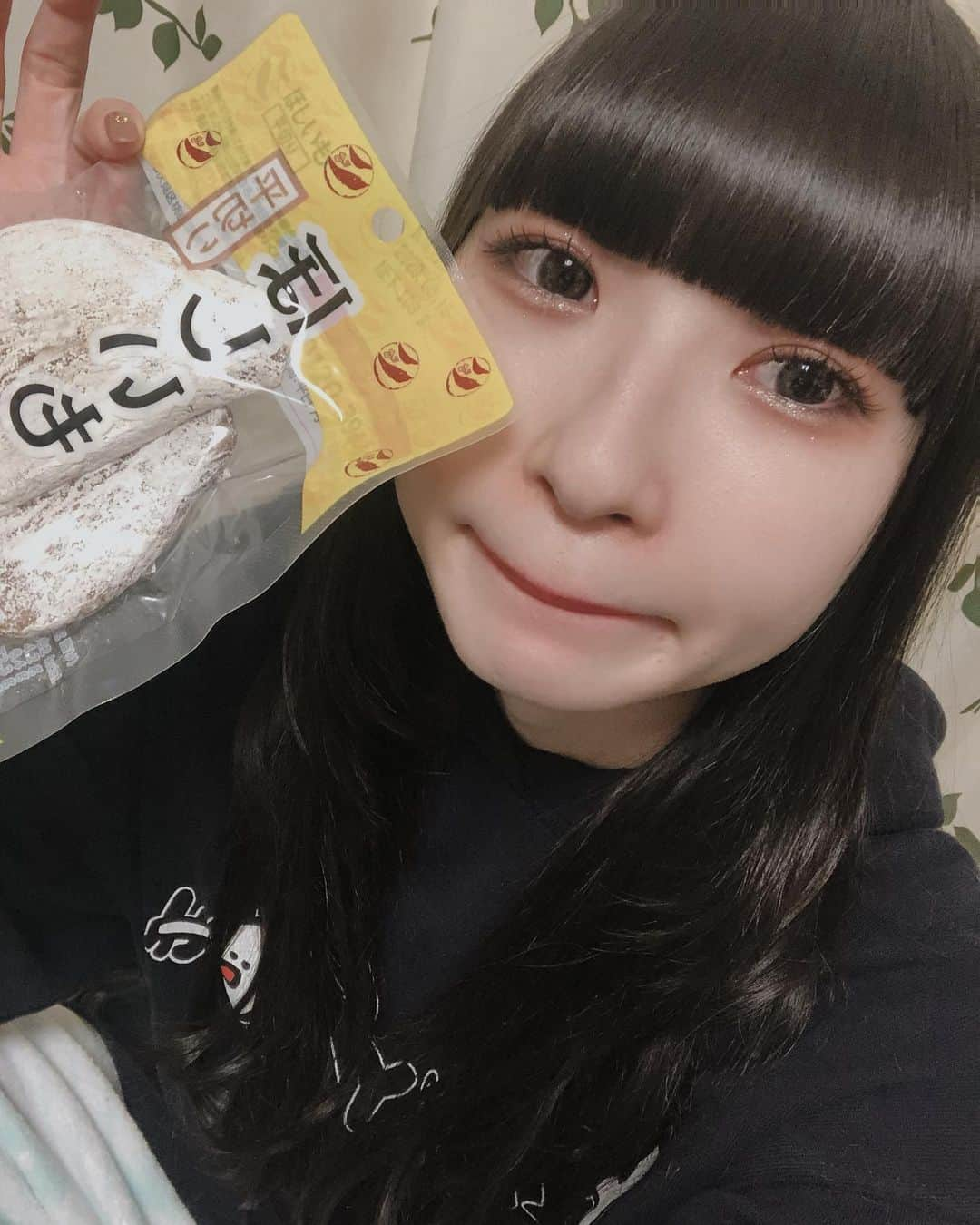 ピンキー！☆藤咲彩音さんのインスタグラム写真 - (ピンキー！☆藤咲彩音Instagram)「干し芋大好物です」1月23日 13時34分 - pinky_ayane