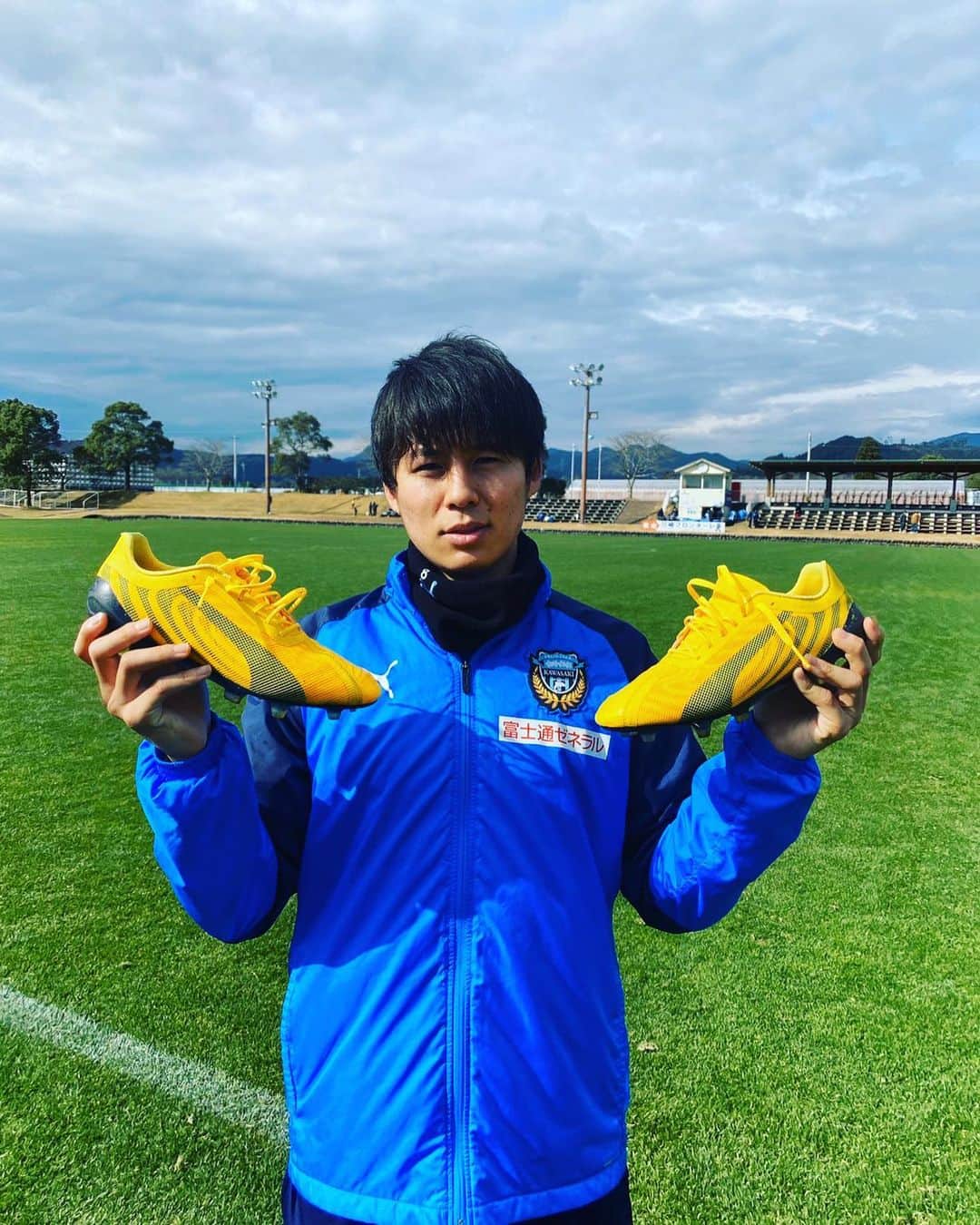 のインスタグラム：「new  PUMAOneのnewcolor！ これを履いてチームに貢献します！！ #オレのスパーク #Bethespark #PUMAFuture #PUMAOne #PUMAFOOTBALL #PUMA #破天荒 @pumafootball_jp @pumajapan」