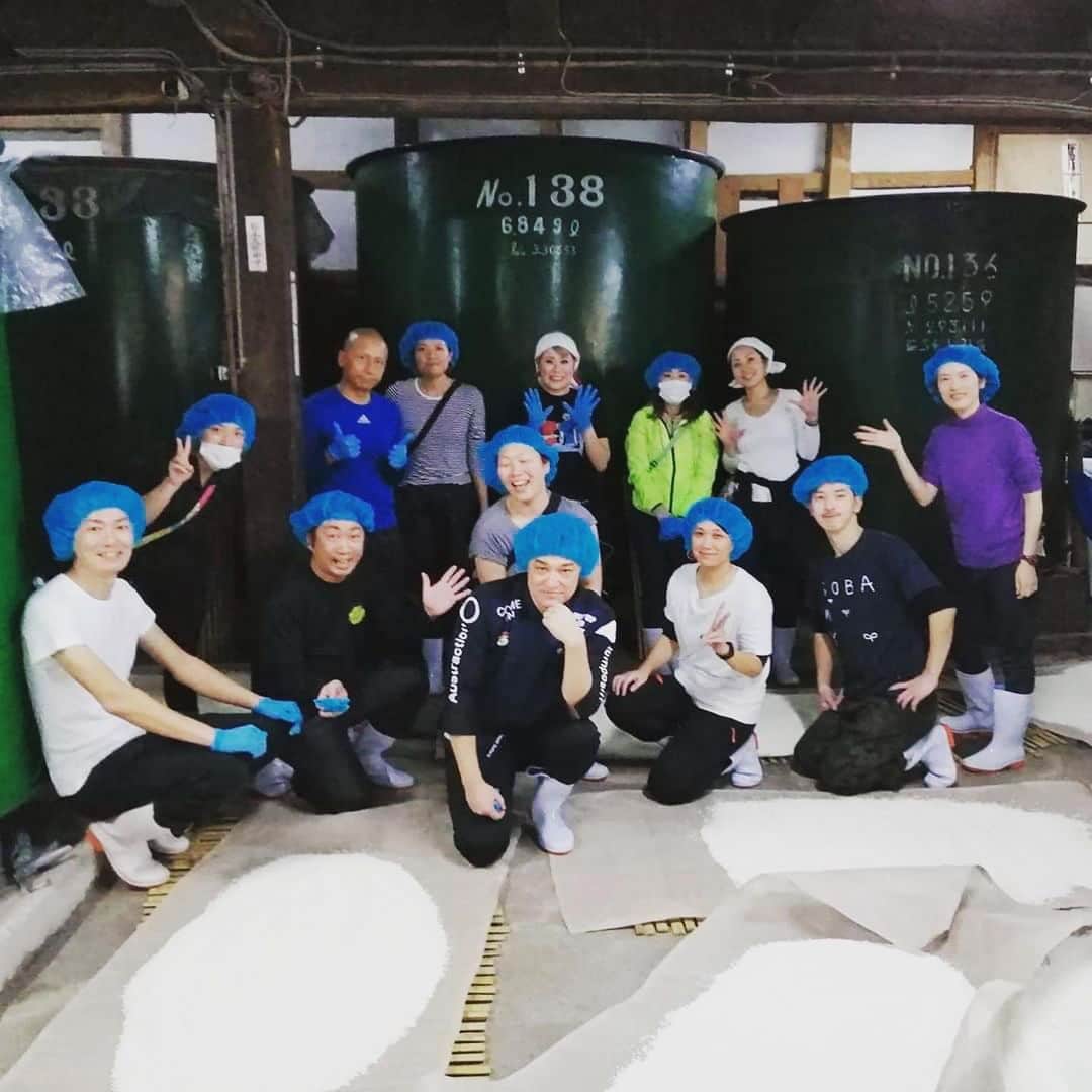 宮田麺児のインスタグラム：「いま本気で　日本酒仕込んでます。  #天橋立#与謝#与謝娘酒造#日本酒#麹#酵母」