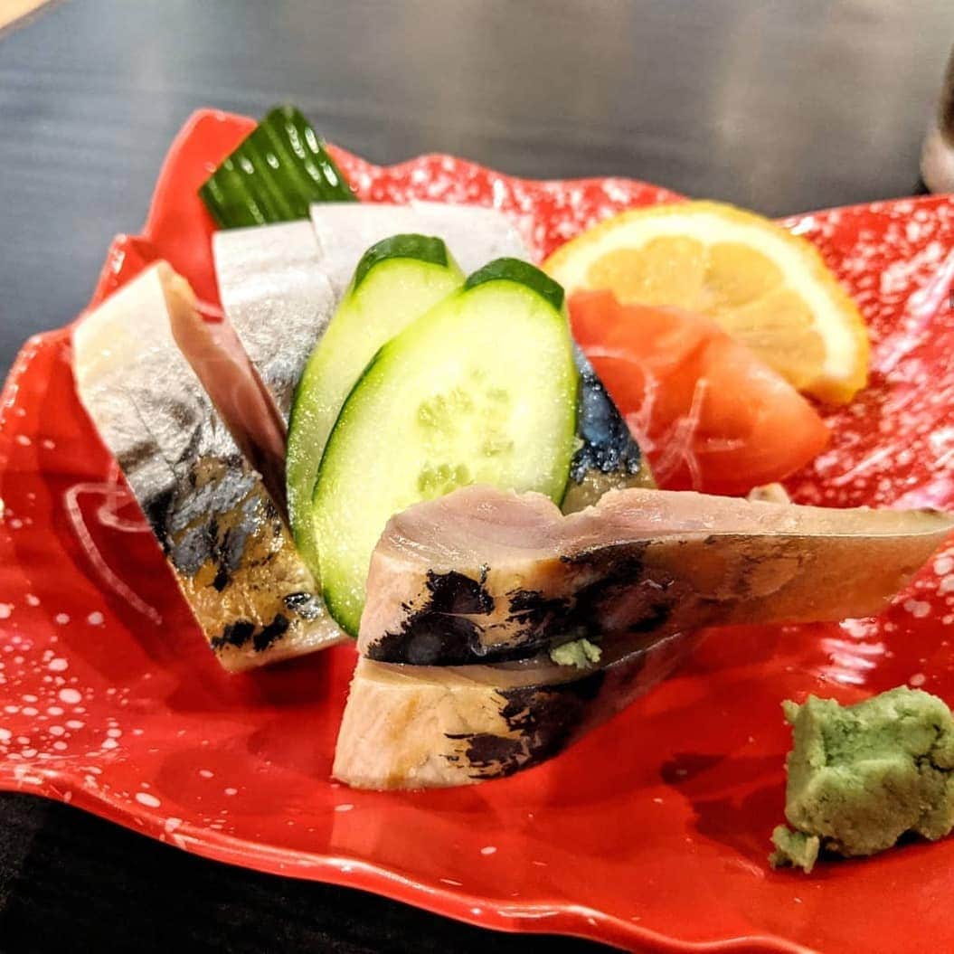Japan Food Townさんのインスタグラム写真 - (Japan Food TownInstagram)「Could you realize it's a SABA DAY TODAY?  Don't miss this great chance to enjoy selected menus as 50% OFF Saba Day Price at "Sabar" in Japan Food Town TODAY!! Many of you are still busy shopping for preparation of Chinese New Year. Let's gather at "Sabar" in Japan Food Town during shopping today and enjoy your favourite Saba menu as special discount.  Your favourite Assorted TORO SABA Sushi, Grilled TORO SABA and more can be enjoyed as 50% OFF Price today. "SA" = 3 and "BA" = 8 by Japanese pronunciation so the day with the number of 3 and 8 can be enjoyed as SABA DAY every month!! You can't miss this special day and ask your families, friends to join and step into "Sabar" for your lunch or dinner.  Japan Food Town is located at 435 Orchard Road, Wisma Atria Unit 04-39/54. Sabar is located at Wisma Atria #04-50 in Japan Food Town.  みなさん、今日は1月23日。何の日かお解りですか？ そう、今日はJapan Food Town内の「サバー」の鯖の日です！  今日鯖の日は鯖のプロ「サバー」が厳選したメニューを50％OFFで召し上がれる特別な日ですよ。  チャイニーズニューイヤーも近づいてきましたがギリギリまでオーチャードでショッピングと言うみなさん！鯖の日をお見逃しなく。  トロ鯖寿しや焼きトロ鯖他の厳選メニユーが鯖の日に限り何と50％ OFF！この機会は見逃せませんよ。 鯖の日は毎月3と8の付く日！  さあご家族やご友人も誘って今日のランチやディナーは絶品鯖料理をJapan Food Town内の「サバー」でお得にお召し上がり下さい！  Japan Food Townは435 Orchard Road, Wisma Atria Unit 04-39/54にあります。 サバーはJapan Food Town内、Wisma Atria #04-50にあります。  #sabar #saba #torosaba #sushi #promotion #sabaday #japanfoodtown #japanesefood #eatoutsg #sgeat #foodloversg #sgfoodporn #sgfoodsteps 　#instafoodsg #japanesefoodsg #foodsg #orchard #sgfood #japan #goodeats #foodstagram 　#wismaatria #singapore #instafood #kunarnewyear #cny #chinesenewyear」1月23日 15時28分 - japanfoodtown