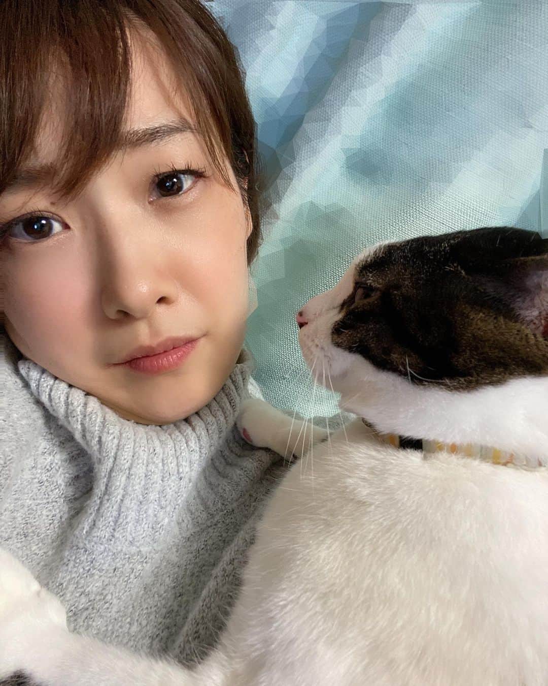寺崎裕香のインスタグラム：「めっちゃみてくる。」