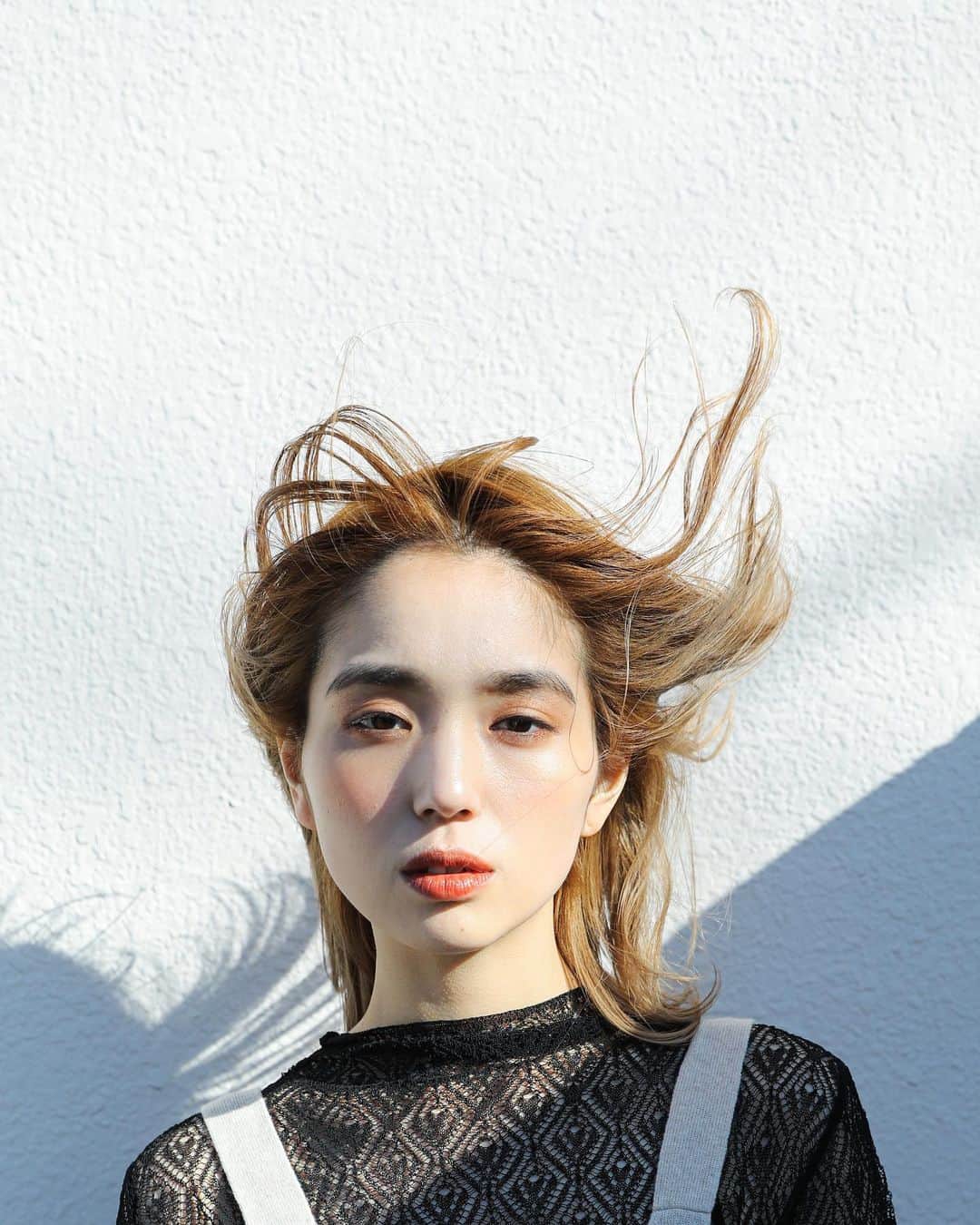 Yuta Misumiのインスタグラム：「. 『動く髪』 hairmake,photo @yutamisumi  #myhairdesign #岡崎市美容室」