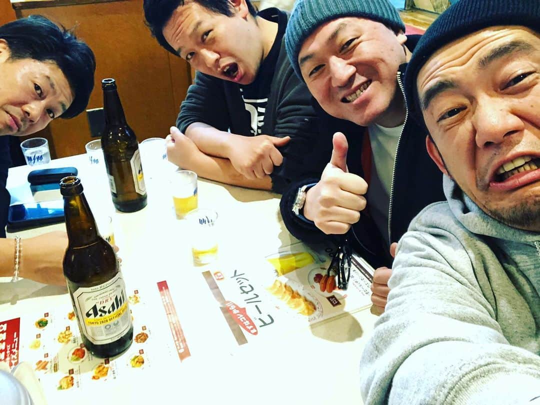 善し のインスタグラム：「同級生の会。  王将でゲスな話できるのは昔も今もいいよね。」