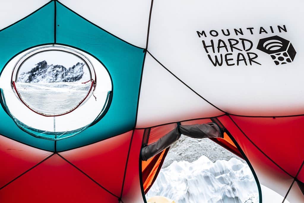 のインスタグラム：「All that’s standing between you and your Everest is the right equipment. Hit the link in our bio to check out our expedition essentials. 📷: @jess_talley.」