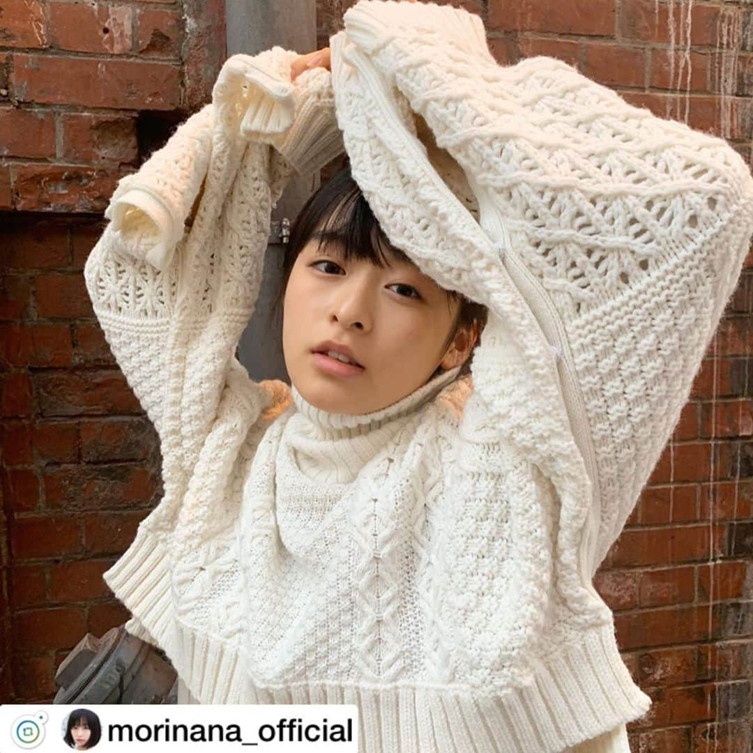 SWITCHさんのインスタグラム写真 - (SWITCHInstagram)「Repost from @morinana_official  雑誌「SWITCH」発売中〜‼️ #SWITCH #オフショット #岩井俊二 監督特集 #素敵なお洋服着せていただきました✨ . #森七菜 #ラストレター #switch_magazine @lastletter0117」1月23日 18時07分 - switch_magazine