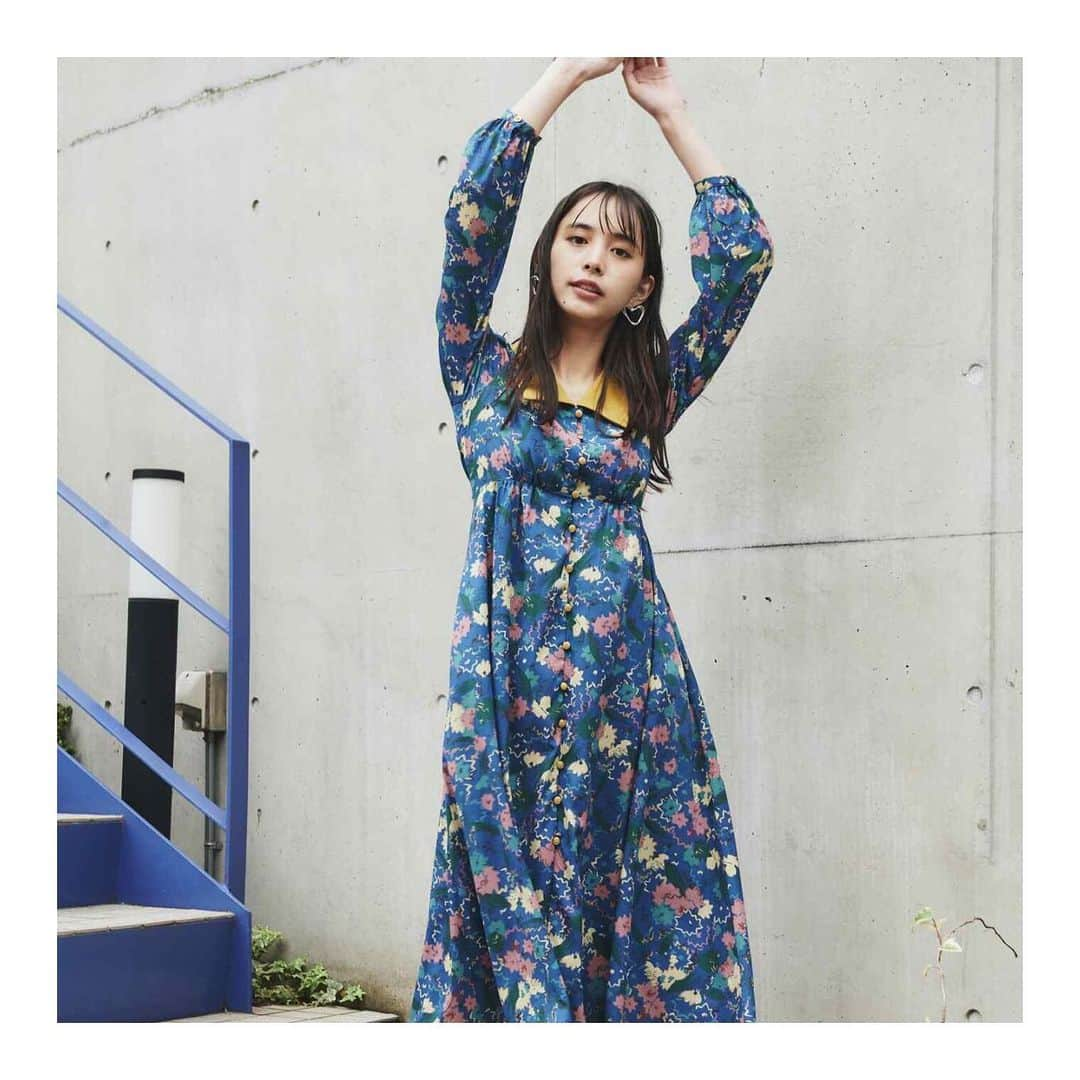 REDYAZELさんのインスタグラム写真 - (REDYAZELInstagram)「COMING SOON ——————————————﻿——﻿————— •FLOWER PRINT ONE-PIECE [2月中旬発売予定] COLOR : BLUE / WHITE / SAX ¥15,900+tax﻿﻿ ﻿ REDYAZELオリジナルのフラワープリント を施したレトロムード漂うワンピース。 ——————————————﻿——﻿————— #REDYAZEL #レディアゼル」1月23日 18時15分 - redyazel