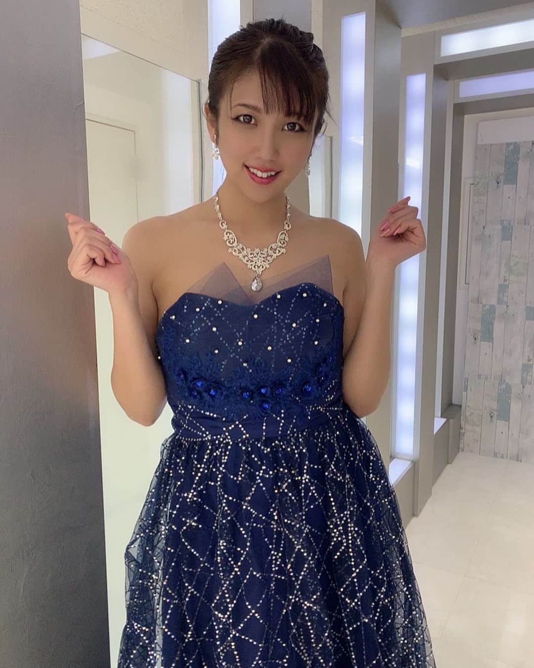 神谷麻美さんのインスタグラム写真 - (神谷麻美Instagram)「#ドレス 👗どうかな？💖👸💖 #dress 💕✨💖」1月23日 18時18分 - asamice428