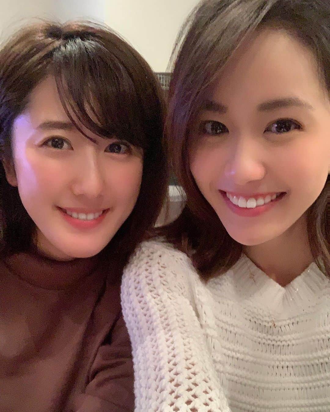 蒼木まやさんのインスタグラム写真 - (蒼木まやInstagram)「🎣 【蒼木まやの釣り日和】  vol.04_家で楽しむアジ料理〜アジパーティー開催！ 公開中です！  前回の記事で釣ったアジでばんちゃんと一緒に色々作りました☺️ 紹介しているメニューは ・アジの梅大葉フライ ・アジのさっぱり南蛮漬け  他にも色々作りました✌️ おさつチップはばんちゃん直伝で簡単美味しいでした🍠 マグロの照り焼きも作ったよ〜🤤 楽しい美味しい楽しい！！！(語彙力。笑) またやろうね🧡  良かったら皆さんのおすすめレシピも教えてください♪ ・ 記事はトップページのURLからご覧ください！ ・ #蒼木まやの釣り日和  #つりバナ #釣り初心者 #アジ料理」1月23日 18時47分 - maya_aoki_