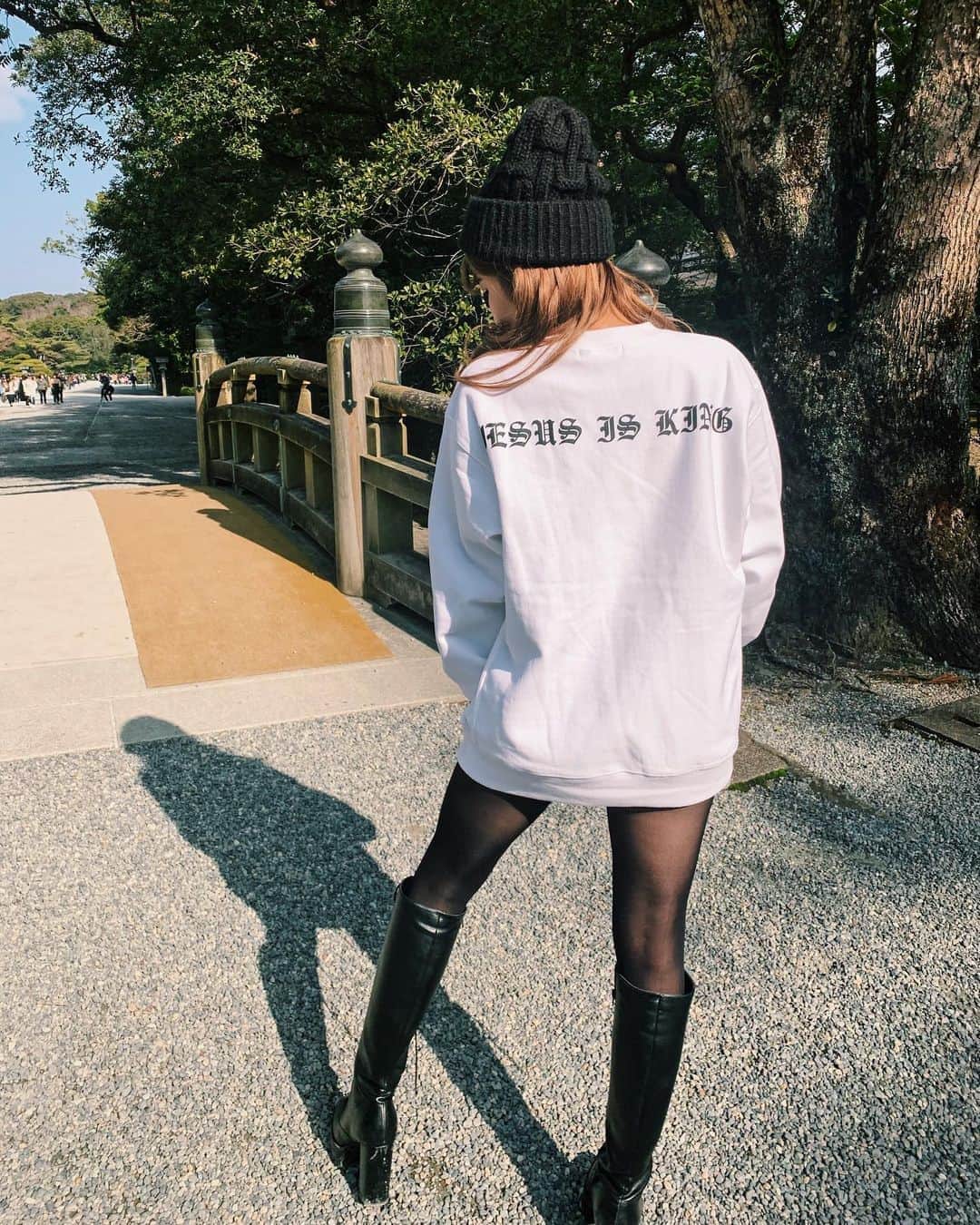 鈴木まりなのインスタグラム：「BUDDY MOB   New🔥CREW NECK   安定の可愛さ❤️    check it out⚡️ @buddycapo @buddymob     #dj #girlsdj #femaledj #asiandj #Japanesedj #djlife #djingismylife #djinglife #djlifestyle」