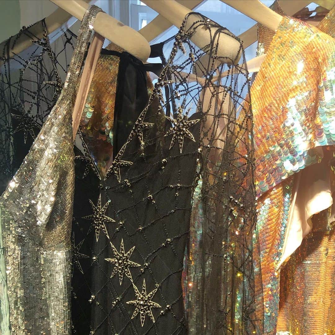 NOVARESE Dress Officialのインスタグラム