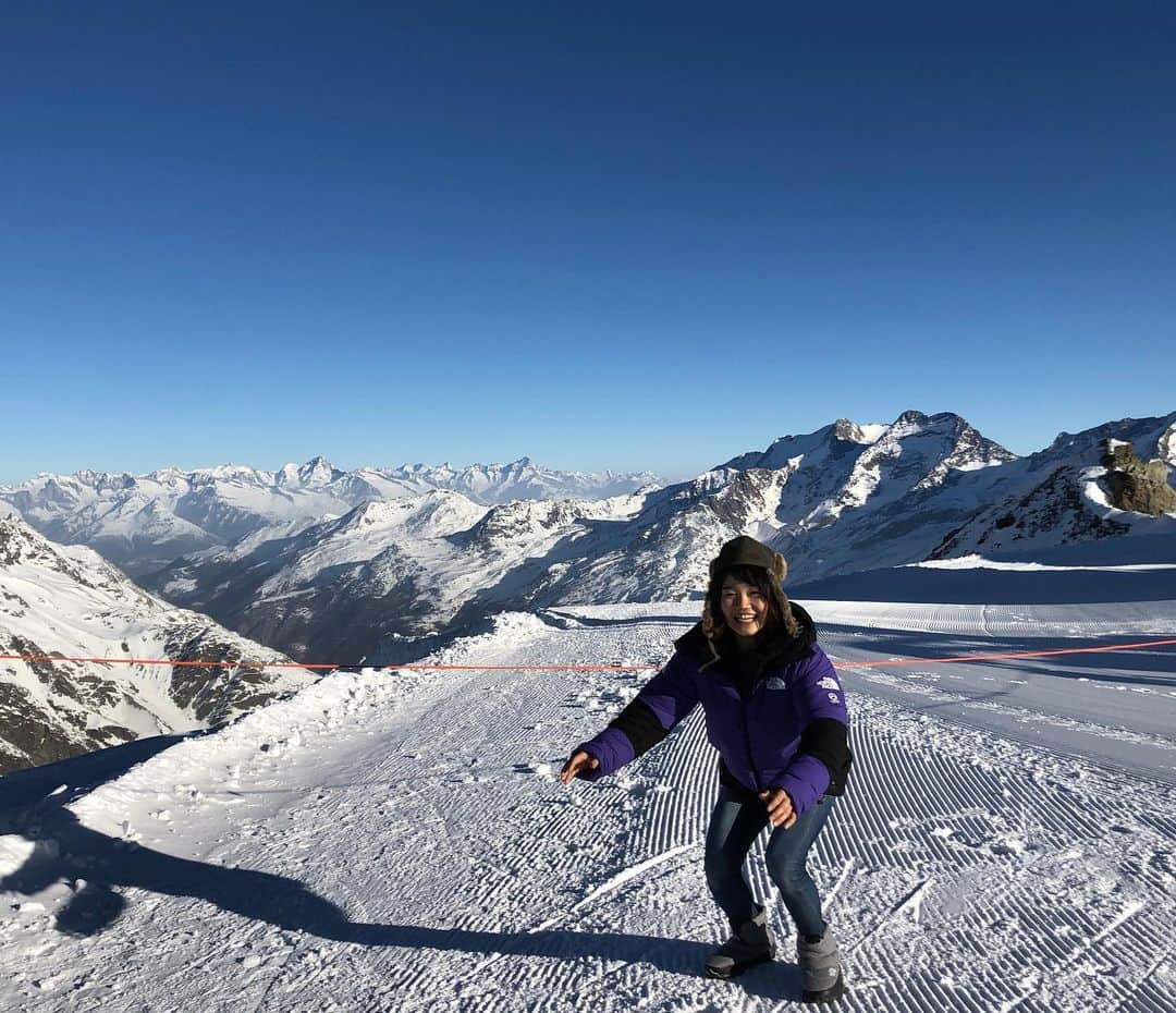 小武芽生さんのインスタグラム写真 - (小武芽生Instagram)「I’m here in Saas fee🇨🇭❄️ Ready for last ice climbing World Cup of this season tomorrow⛏  #swissland #saasfee #uiaaiceclimbing #いっせーのーせーで」1月23日 19時51分 - mei_kotake