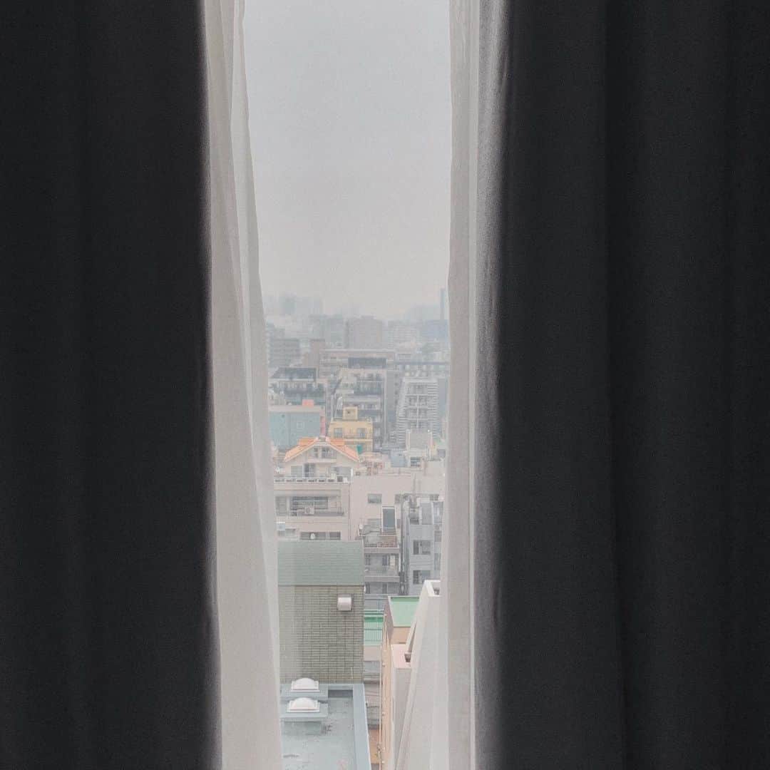 鹿の間さんのインスタグラム写真 - (鹿の間Instagram)「東京は何回来ても慣れないなー いつも東京で時間あっても引きこもる」1月23日 19時53分 - rhodon41