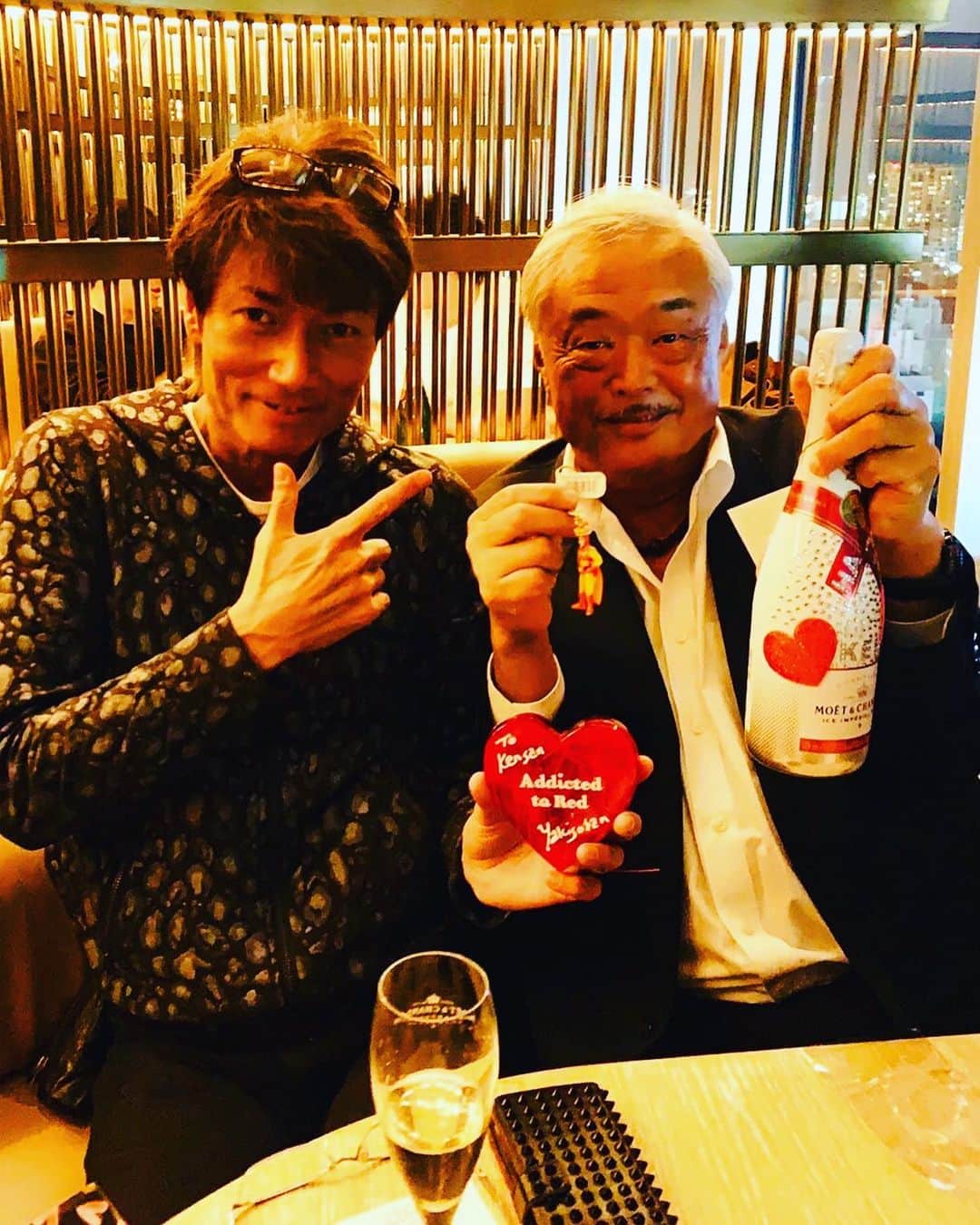 マイケル富岡のインスタグラム：「Happy Birthday Ken♪@Balcon Tokyo♡長年にわたり大変お世話になっている"六本木のBoss"宇佐美ケンさんと話題のカッコ良すぎる大人の空間『Balcon Tokyo』にてcheers♪ my respect&love♡いつも感謝です#balcontokyo #レセプション #zetton #ddholdings #moetchandon #マイケル富岡 #俳優 #タレント #ヤキソバン #actor #actorslife #happybirthday #champagne #love #respect #感謝 #irina #irina会長 #roppongi #roppongilife」