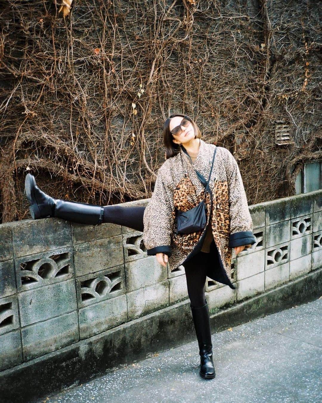 松島エミのインスタグラム：「✌🏻 📷 @captain_greggles #harajuku #film #streetphotography」