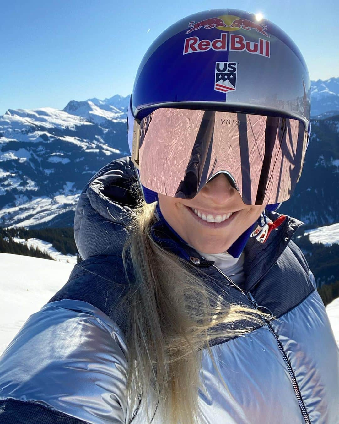 リンゼイ・ボンさんのインスタグラム写真 - (リンゼイ・ボンInstagram)「Happy girl 😁❤️ ⛷ #mynaturalhabitat」1月23日 20時31分 - lindseyvonn