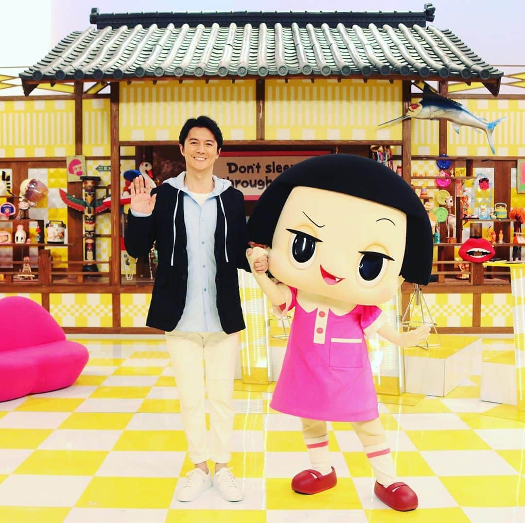 福山雅治さんのインスタグラム写真 - (福山雅治Instagram)「NHK総合『チコちゃんに叱られる!』への出演が決定いたしました!! 是非お見逃しなく!スタッフ 【放送日時】2020年1月24日(金) 19:57 〜 20:41 【再放送日時】2020年1月25日(土) 8:15 ～ 9:00  #NHK #チコちゃんに叱られる! #岡村隆史 #チコ #塚原愛 @okamuradesu」1月23日 20時39分 - masaharu_fukuyama_official