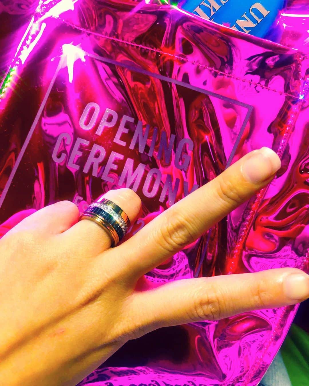 miniのインスタグラム：「PEACE💍👅💓💜✨ #Enrollment #wedding #2020122」