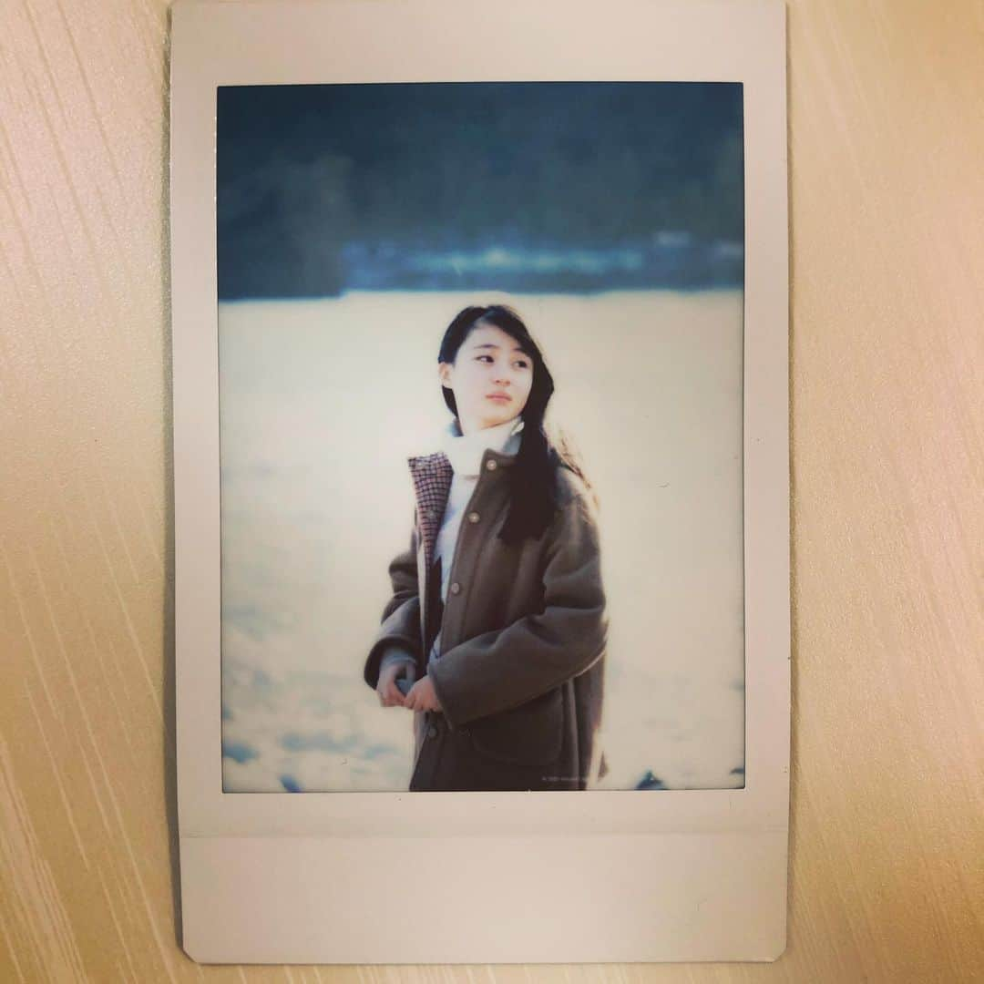 三浦理奈さんのインスタグラム写真 - (三浦理奈Instagram)「「スマホdeチェキ」で撮ってもらいました！☺︎✌︎ #スマホ #チェキ #プリント #海 #伊豆」1月23日 21時36分 - rina.miura.official