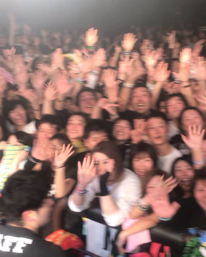 桜井誠のインスタグラム：「punisher's night 渋谷クラブクアトロ 奴らの3人での新しい門出をライブハウスで見届けることができて良かった！ 長くバンドを続けると、いろんなことがあるよね。でも、お前らがステージに立ってくれるのが何よりの喜びだよ。心の底から応援してるぜ！ backliftも初対バンだったけど、ブチかましてたな！音楽の力は無限大♾」