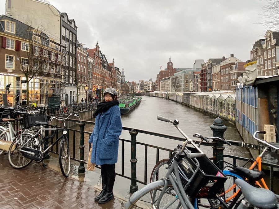 上枝恵美加さんのインスタグラム写真 - (上枝恵美加Instagram)「次はどこに行けるかな✈︎ ． ． #Amsterdam #オランダ旅行 #アムステルダム #travel #travelphotography #japanesegirl」1月23日 22時21分 - emika_kamieda