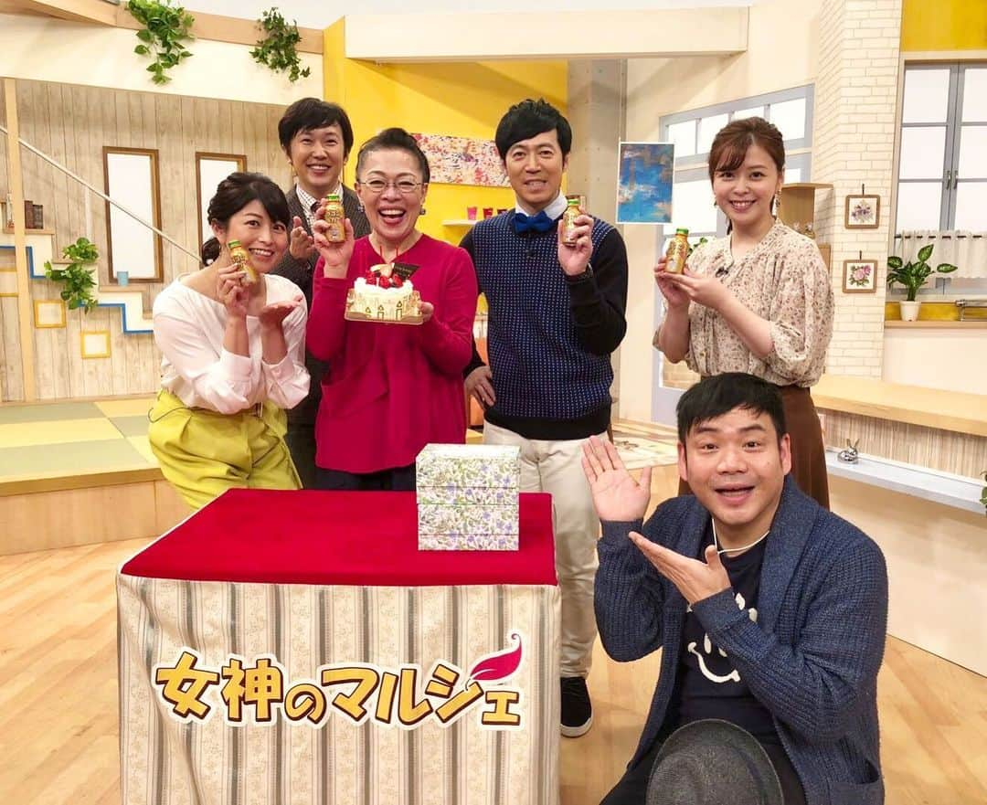 上杉桜子さんのインスタグラム写真 - (上杉桜子Instagram)「今日は収録終わりに柴田さんのお誕生日をお祝いしました🎂 おめでとうございます㊗️ 今日の収録も楽しかった^ ^  #女神のマルシェ #日テレ　 #柴田理恵さん #東貴博さん #山本栄治さん #金子貴俊さん #森麻季アナウンサー #毎週金曜日 #アンパンマン前 #是非観てね #上杉桜子」1月23日 22時44分 - sakurakouesugi