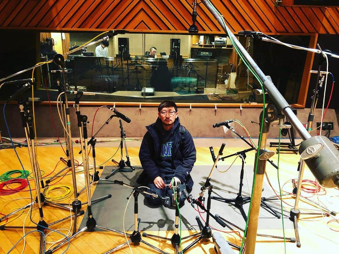 Masackのインスタグラム：「おつかれさまでした。  #rec #ドラム #囲み取材 #drum #ヨルシカ」