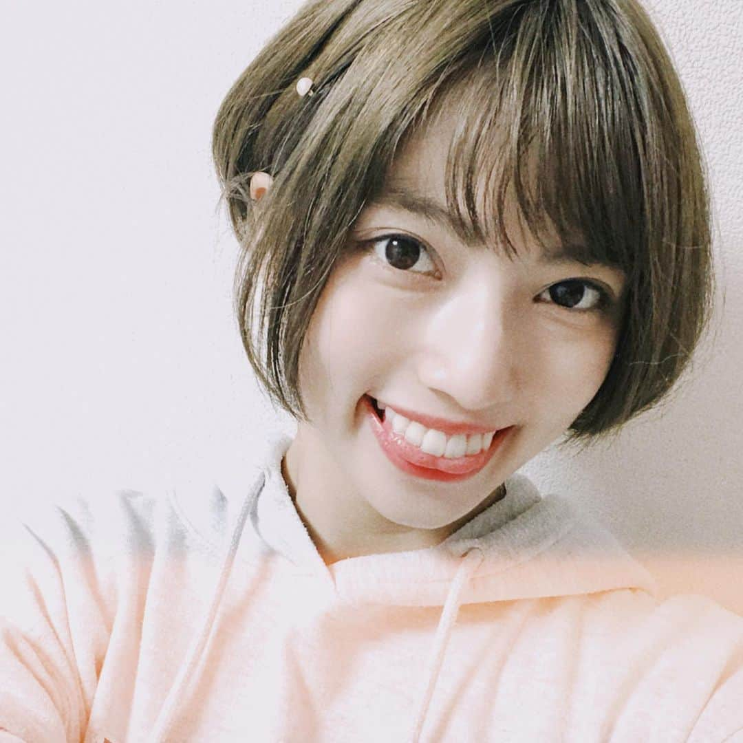 高見奈央さんのインスタグラム写真 - (高見奈央Instagram)「. . 久しぶりにヘアアレしてもらて女の子ー💇‍♀️💓 . #ショートカット　#ショートカット女子 #ショートヘア　#ヘアアレ　#ショートヘアアレンジ」1月23日 22時51分 - nao_takami1128