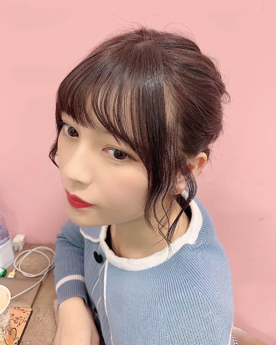 廣川奈々聖のインスタグラム：「．かわいいヘアアレンジしてもらった日🤭💭💗﻿ ﻿この日、まつ毛の調子よかったな…… ﻿ .﻿ .﻿ .﻿ .﻿ ﻿ #ヘアアレンジ#アップスタイル#まとめ髪#暗髪#おくれ毛アレンジ#hairarrange」