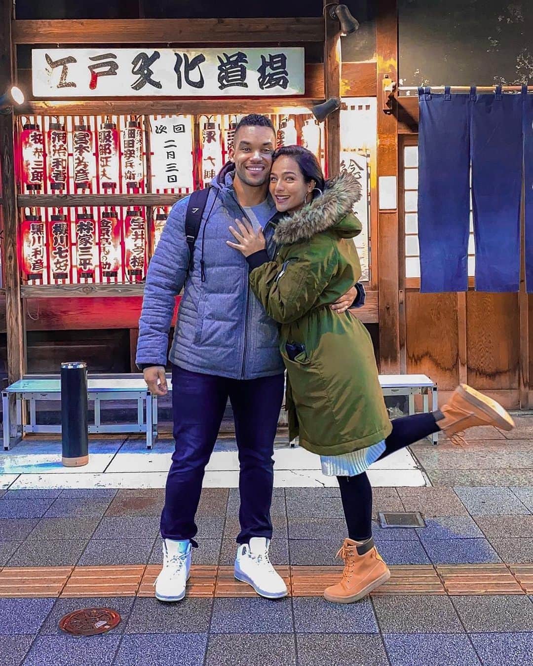 Dutchさんのインスタグラム写真 - (DutchInstagram)「What did you do today? Me: ohh my boyfriend took me on a date to FREAKING JAPAN🤯?!? We love Asia and the first stop he chose is Japan, after that he planned Thailand for my birthday😱🎂. - Absolutely amazing, I have no words for it🥺10 years might seems long for many young people like us, but for me it still feels like day one, all day everyday @jeremy.mettendaf ♥️. I - ps. How friggin cool is that Goku statue in front of our hotel😍?! Already took my ass back into those anime stores today wanting to buy everything🙄 Love it😂! Pps. Japan shopping hauls coming too!🇯🇵」1月23日 23時11分 - nochtlii