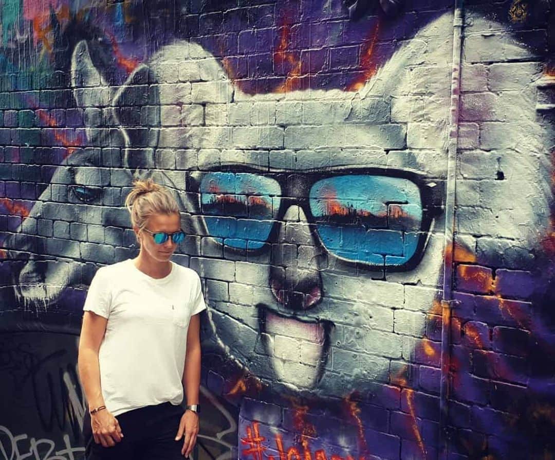 キルステン・フリプケンスのインスタグラム：「🦘 🙏 🐨」