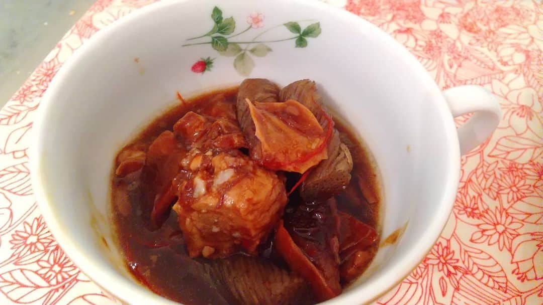 松坂南さんのインスタグラム写真 - (松坂南Instagram)「たまには、お料理もしてますよ❤️ 豚肉とコンニャクの煮つけ  #みなみんレシピ」1月23日 23時33分 - minami_matsuzaka