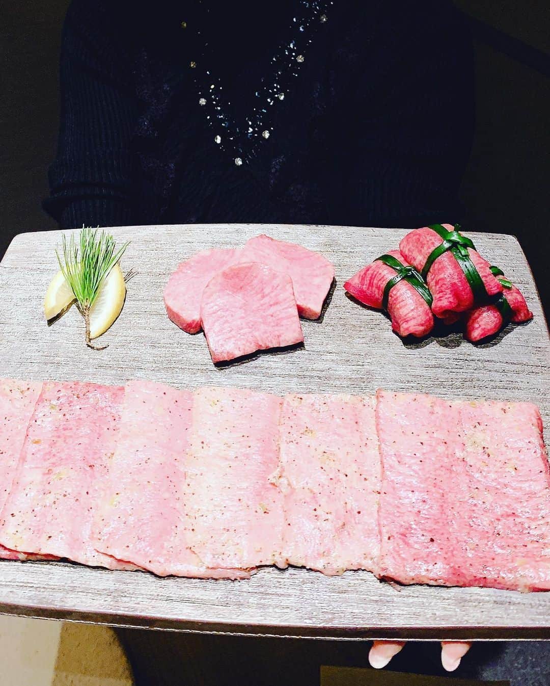 森下悠里さんのインスタグラム写真 - (森下悠里Instagram)「@yakiniku_ushimatsu  お肉のフルコース 最高でした💓💓💓 - お腹いっぱいなのに 美味過ぎて完食しちゃった✨✨ - デートや女子会 個室なら子供もOKなので家族ディナーにも最適✨✨ - #うし松 #お肉 #オススメのお店 #restaurant #best #newopen」1月24日 0時25分 - yuurimorishita