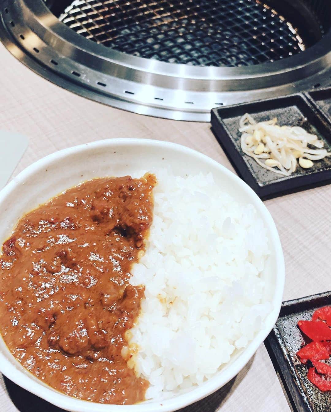 森下悠里さんのインスタグラム写真 - (森下悠里Instagram)「@yakiniku_ushimatsu  お肉のフルコース 最高でした💓💓💓 - お腹いっぱいなのに 美味過ぎて完食しちゃった✨✨ - デートや女子会 個室なら子供もOKなので家族ディナーにも最適✨✨ - #うし松 #お肉 #オススメのお店 #restaurant #best #newopen」1月24日 0時25分 - yuurimorishita