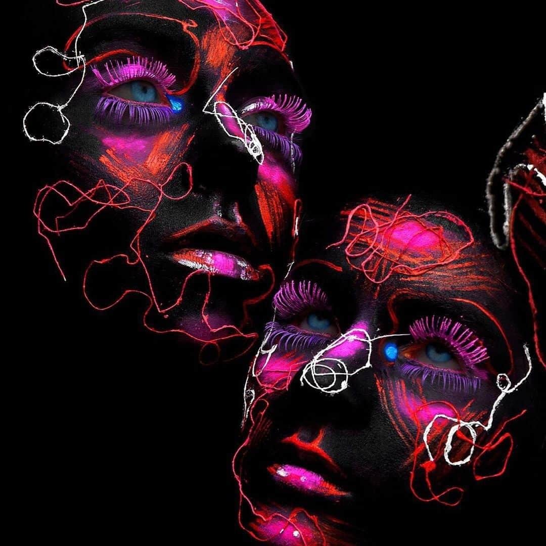 M·A·C Cosmetics UK & Irelandさんのインスタグラム写真 - (M·A·C Cosmetics UK & IrelandInstagram)「HYPNOTIC. Wavey fluorescent lines by @magenta_bubblegum & @zimin_anton⁠ 📸 Photo @gavrilov_ph⁠ 👱‍♀️ Model @etherwood & @lana_koryn」1月24日 0時30分 - maccosmeticsuk