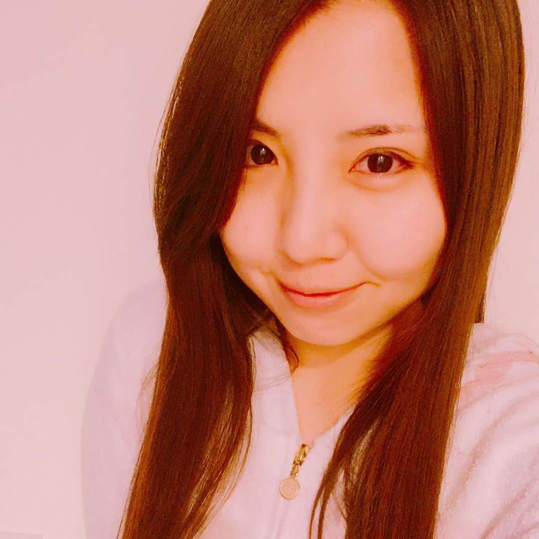 阿部真央のインスタグラム：「‪本日30歳になりました。わー！‬ ‪より楽しく生きられますように。‬ ‪さようなら20代。‬ ‪皆さん30代の阿部真央もよろしくお願いします♡‬」
