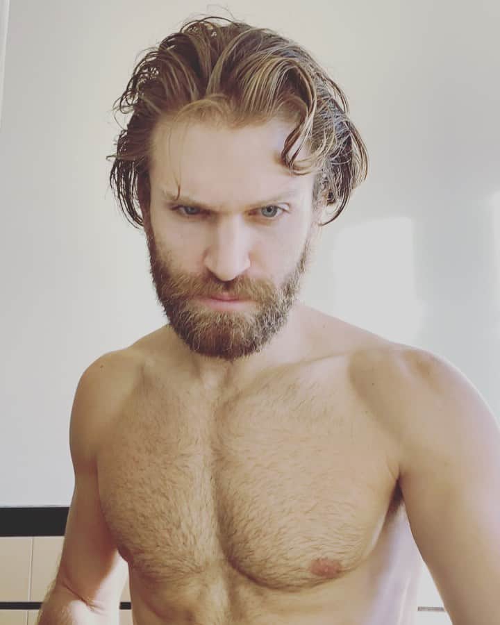 キーガン・アレンさんのインスタグラム動画 (キーガン・アレンInstagram)「my mom will be happy about