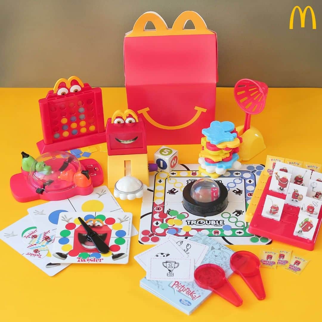 McDonald's Philippinesのインスタグラム：「Enjoy game night with friends and family with our Hasbro toys! Get one when you order a Happy Meal. Visit McDonald’s today!  Invite your family and friends by tagging them here!」