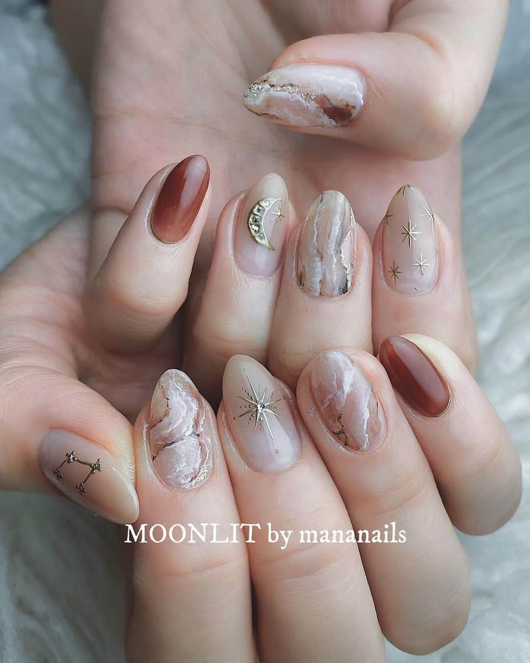 mananailsさんのインスタグラム写真 - (mananailsInstagram)「marble ×🌛✨ ㅤ ☾120min design」1月24日 11時16分 - mananails