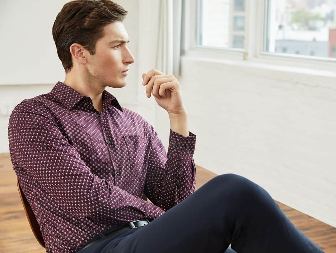 ペリーエリスのインスタグラム：「Our paisley print shirt features a slim fit and 4 way stretch to keep you comfortable all day. #LifeReadySince1976」