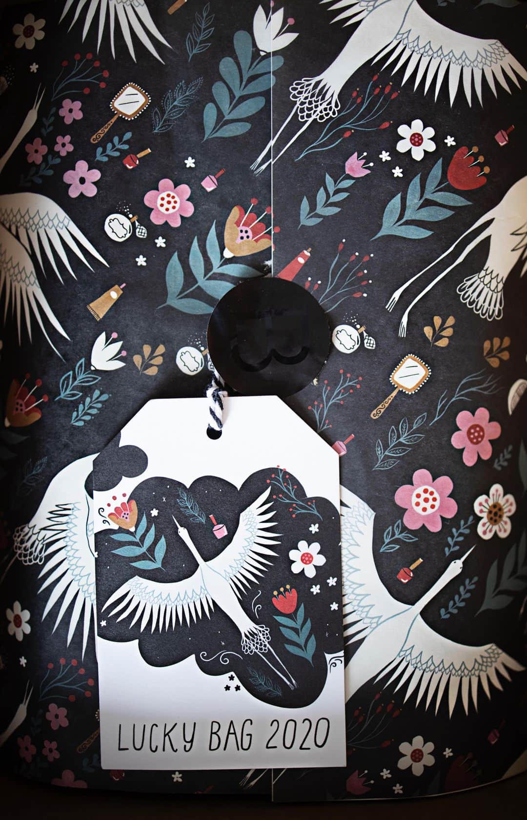 Dinara Mirtalipovaのインスタグラム：「I worked with a beauty brand called @beautylish to create a packaging for their Lucky Bag 2020. Today I received the package with the mystery products inside and I wanted to open it together with you to show what came inside the box and what the packaging looked like. I’m no beauty expert and use very little make up, so I’m shy to say I don’t know any of these brands, but if you do you can tell me)) I know one thing - as soon as my 8-year old comes home from school she will claim the eye palette. #beautylishluckybag2020 #beautylish」
