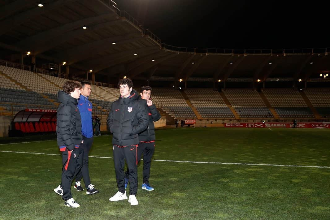 アトレティコ・マドリードさんのインスタグラム写真 - (アトレティコ・マドリードInstagram)「📍🏟 Reino de León 🏆 #CopaDelRey ⚽ #CulturalLeonesaAtleti 🔴⚪ #AúpaAtleti」1月24日 3時59分 - atleticodemadrid