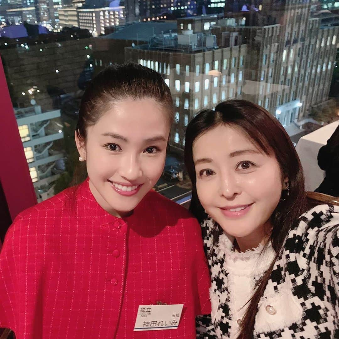 大桃美代子さんのインスタグラム写真 - (大桃美代子Instagram)「独立メディア塾のパーティーへ。  大好きな関口さん、きよこちゃんと。  ママになっても美しい。😀 二枚目の、かわいい後輩のれいみちゃんは、  韓国好きが判明。  ソウルで待ち合わせ決定。😀 独立メディア塾は、サイトがリニューアルしています。  私も記事を投稿しています。  メディアよ頑張れ！と君和田編集長の締めの言葉に、  日本の報道の危機を感じる。  激変の時こそ、チャンス。  メディアの役割を信じたい。  #独立メディア塾　#関口宏　さん#神田れいみ　ちゃん#テレビ#放送界#テレビメディア#web#独立系 #サンケイ」1月24日 4時32分 - miyoko_omomo