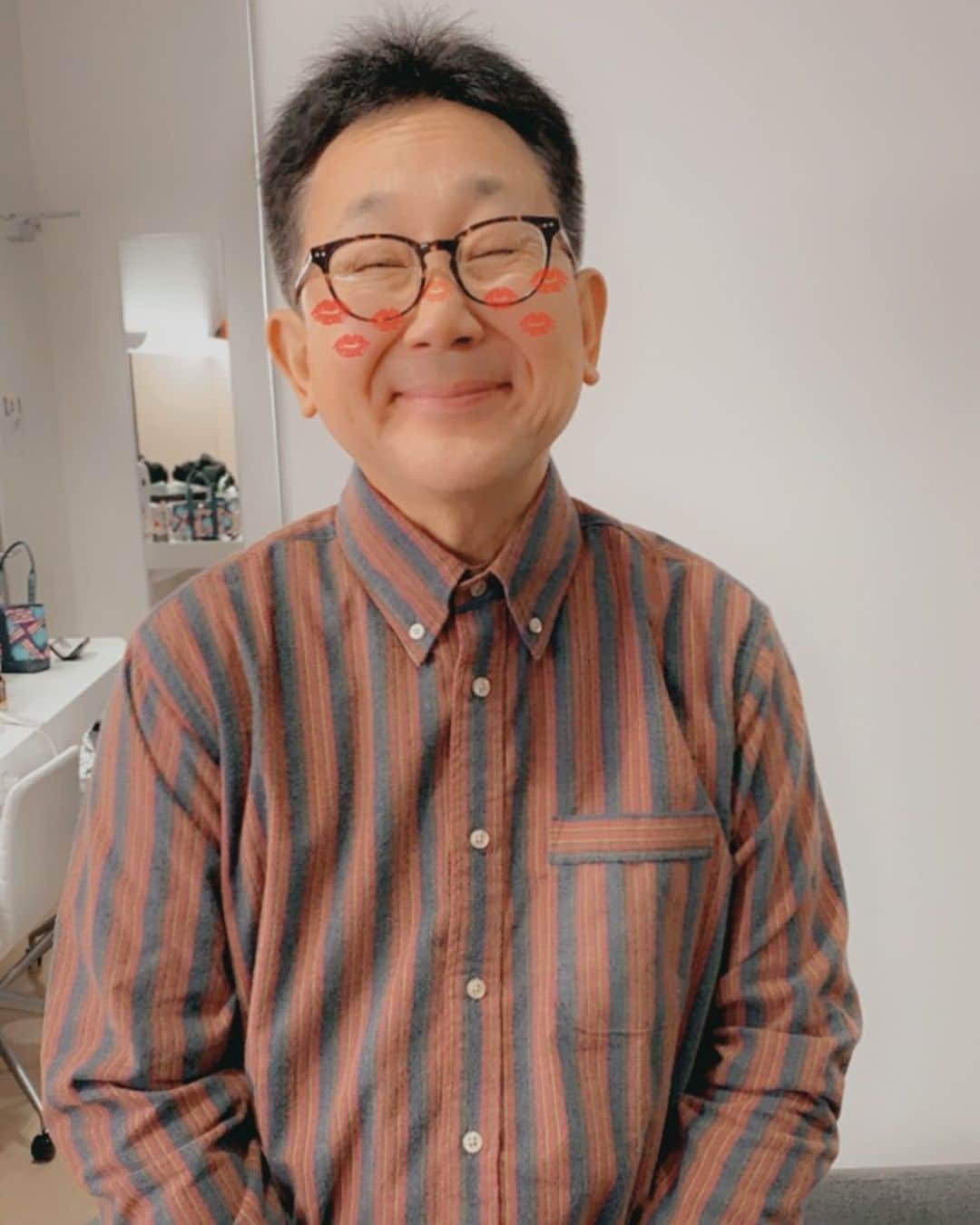 のインスタグラム：「今朝は大阪 新町のChe-Stさんの 柄シャツです〜〜 #株式会社チェスト  #チェスト  #thesharkeysgallery #すまたん」
