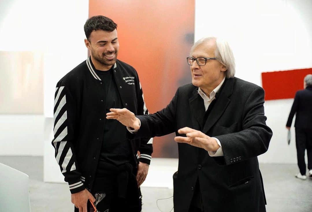 アンドレア・ペターニャのインスタグラム：「Parlando di arte, calcio e Ferrara  #artefiera2020」