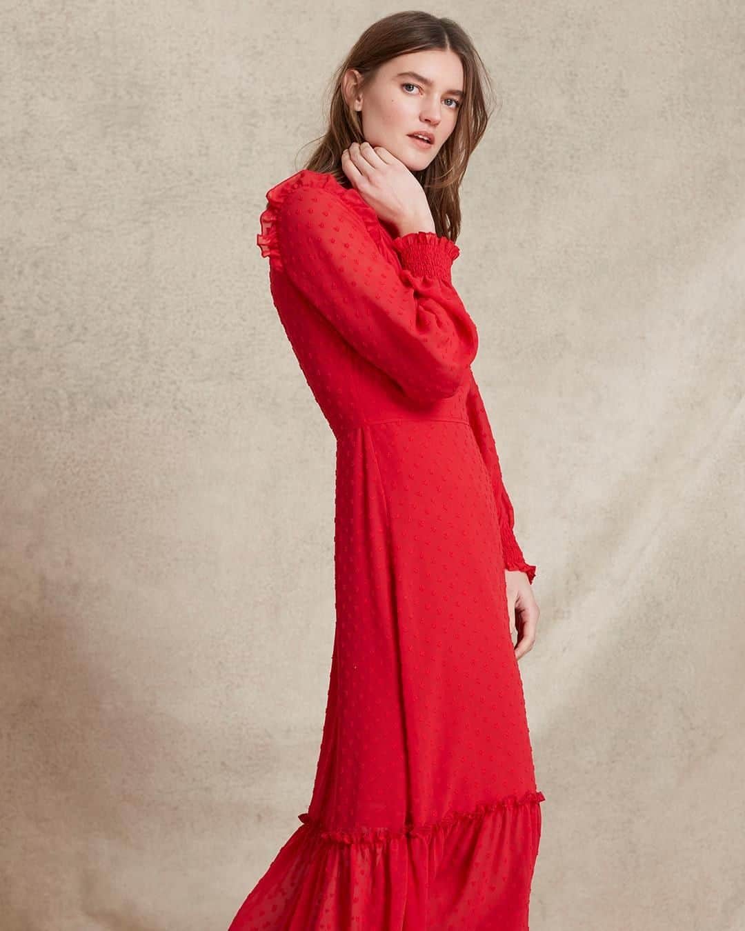 ローラアシュレイのインスタグラム：「Add some whimsy to your wardrobe with our new limited edition Alderney collection. Our range of romantic midi-dresses and stylish blouses make switching from work to weekend easy.」