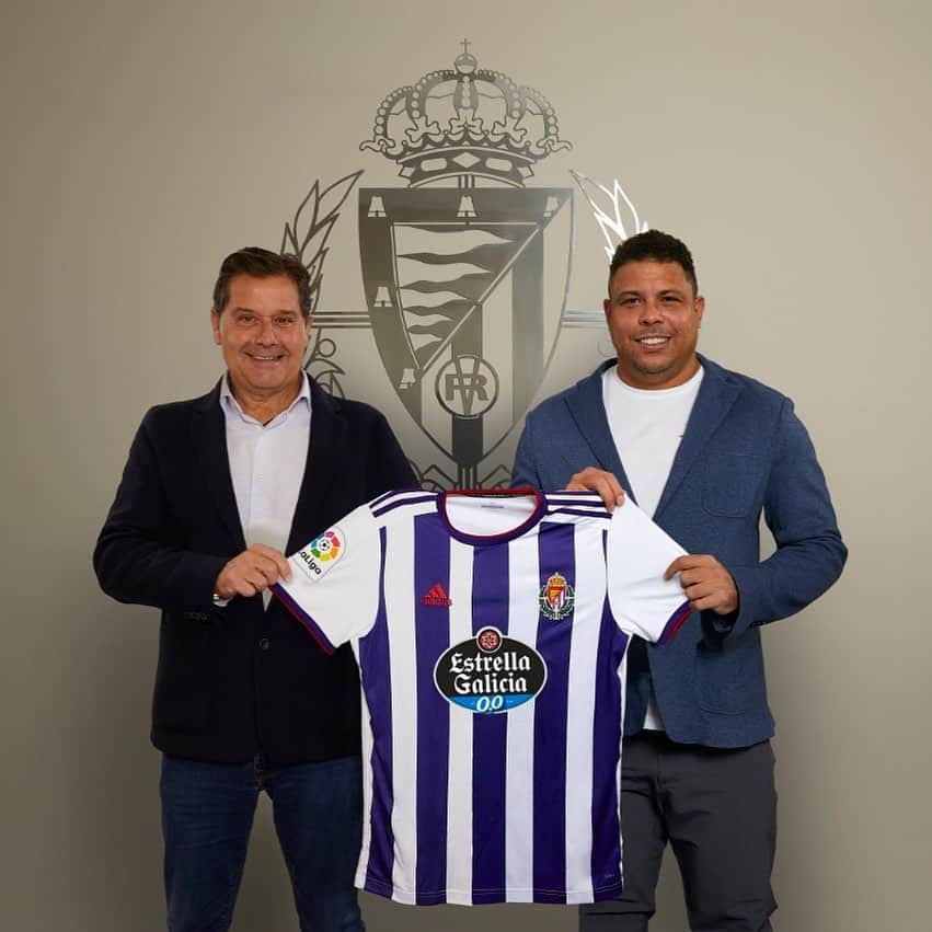 ロナウドのインスタグラム：「Hoy anunciamos el nuevo patrocinador principal del @realvalladolid! Gracias @estrellagalicia! #EGRealValladolid #NosUneLaResistencia」