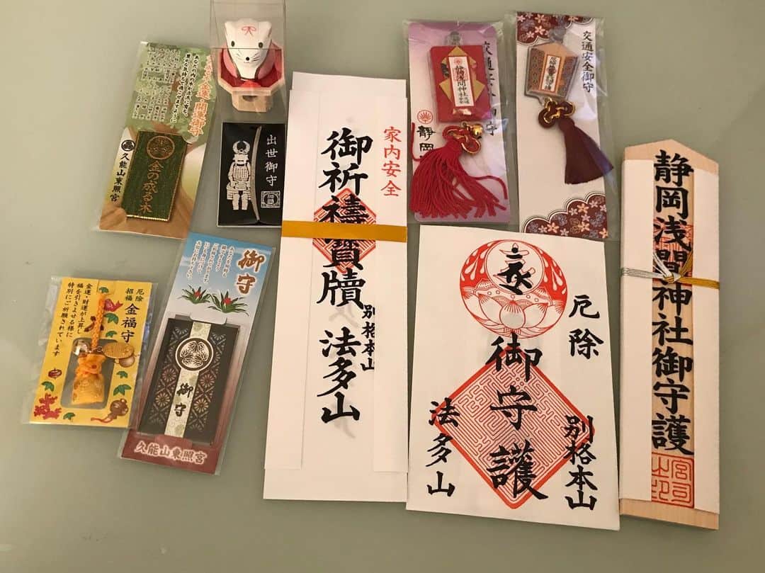のインスタグラム：「・ 実はこんなに買ってた ・ 今年絶対いい年になる予感 ・ #いいね返し #Shizuoka  #東海 #食べ物 #静岡グルメ #静岡ランチ #パン🥐 #インスタ映え #酒飲み #静岡 #静岡市街中ランチ #ラーメン🍜 #おすすめカフェ☕️#静岡市パン屋 #デザート #スイーツ🍰 #駿河区ランチ  #葵区ランチ #静岡市ランチ #静岡市グルメ #静岡市カフェ #静岡市 #美味しいもの大好き #食通 ・ ・ 静岡市の食通さんと繋がりたい 情報交換求む  もっと美味しい店知りたい ・ #followme #eat #grumet #food #cafe #lunch」