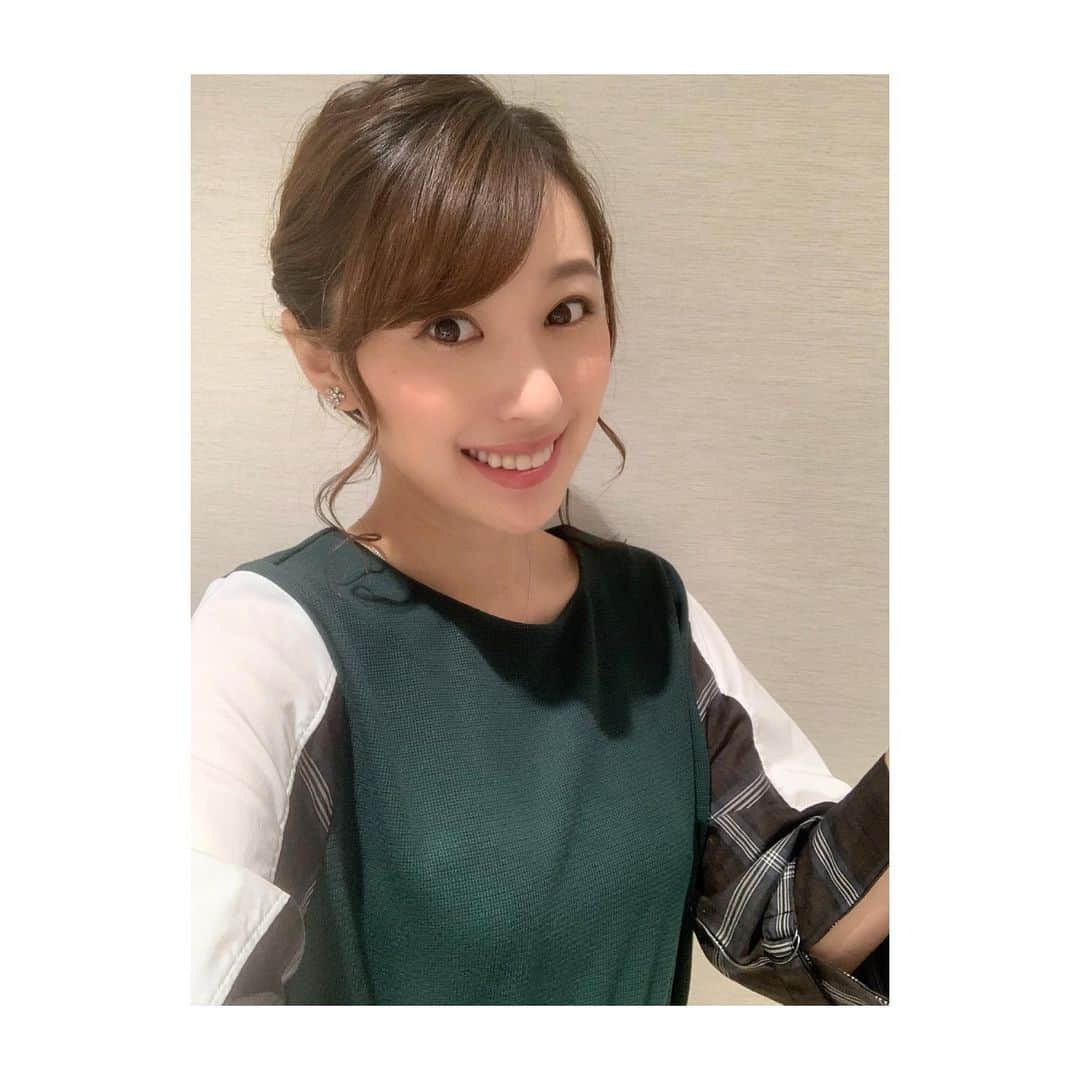 楠紗友里さんのインスタグラム写真 - (楠紗友里Instagram)「#goodmorning ☀️ これから、BSテレ東『日経モーニングプラスFT』生出演です📺✨ 「職レポ」コーナーを担当します🤗 今日取り上げるテーマは、フードデリバリー🥗 ぜひご覧ください♪ * 今朝の衣装💓 とっても可愛くて幸せ😍😍 * #BSテレ東 #日経モーニングプラスFT #フードデリバリー #uber #ubereats #ubereatsjapan #衣装 #ootd #instapic #おはようございます」1月24日 7時14分 - sayuri_kusunoki