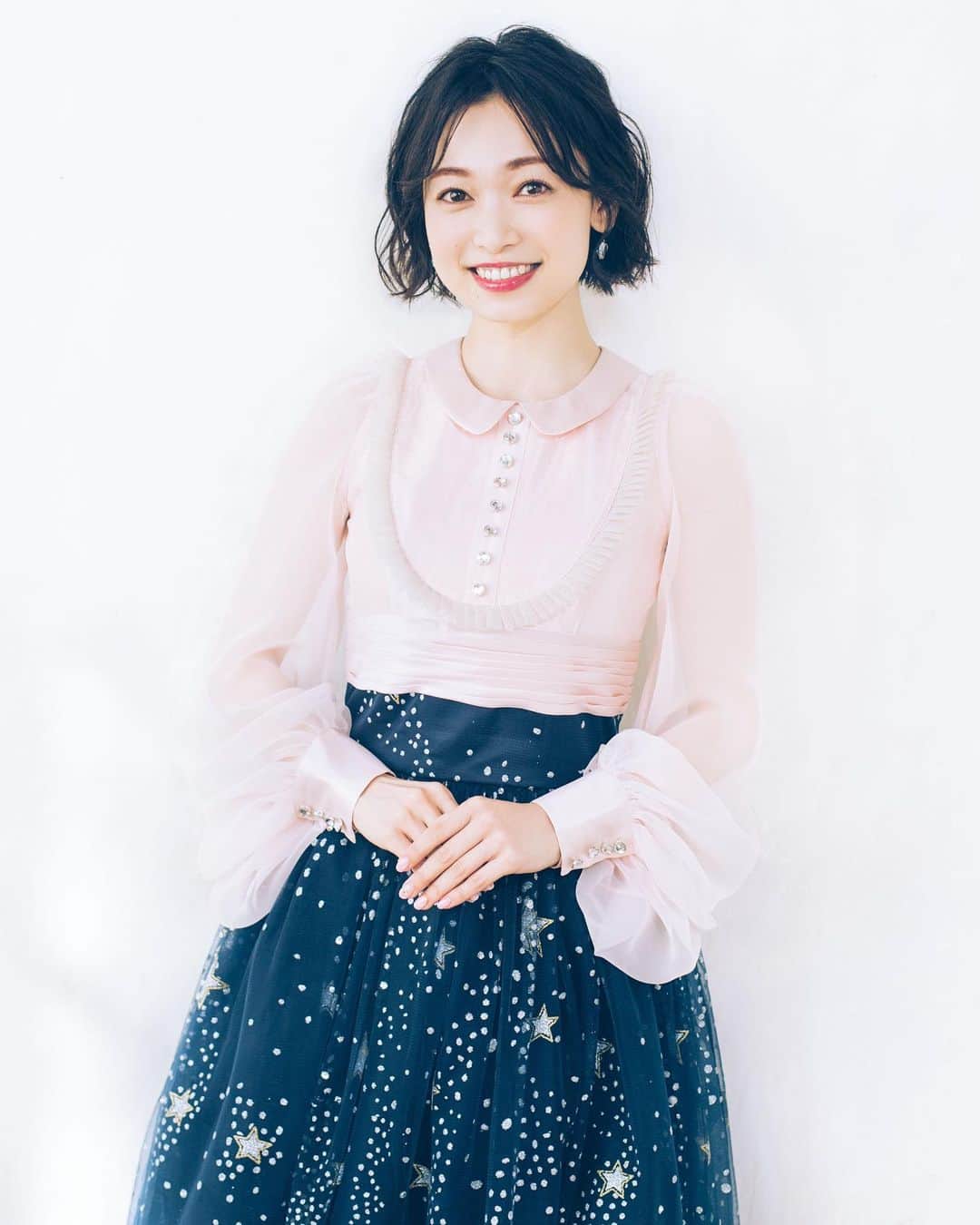 のインスタグラム：「【1月24日】 今日は何の日？ にし(24)だの日！！ ・ ・ 新しいアー写です❣️ ・ ・ NewSingle"My Story"3.4Release ・ ・ #今月もやってきました #にしだの日 #毎月24日  #インスタ限定写真 #mystory #オサレ歌謡曲 #instaselfie #instabeauty #selfie #instafashion #instagood #instalike #dress #artwork #photography #instaphoto #instacool #shirtstyle #shirts #dressup #dresscode #instajapanese #japanesegirl #ニシアイコーデ #ニシアイメイク #newimage #西田あい」
