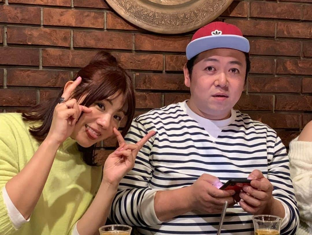 伊藤俊一さんのインスタグラム写真 - (伊藤俊一Instagram)「いとちゃんういちゃん 馬鹿ゲームライブ1・2・３！  過去何百とライブしたけど 体感した中でも かなり上位の盛り上がりと 過去最高レベルの ハッピーなライブに なりました！！ これ月一開催予定なので このライブが来月も あると思うだけで ずっと幸せな気持ちで 生きていけるなー！ たまらんな！！ 作家にしはら君と ういちゃんと 出演者の皆様と お客様 全部良い感じだった！ 次回２月２０日です！ 間も無くメンバー発表と チケット発売いたします！」1月24日 9時28分 - itou5275